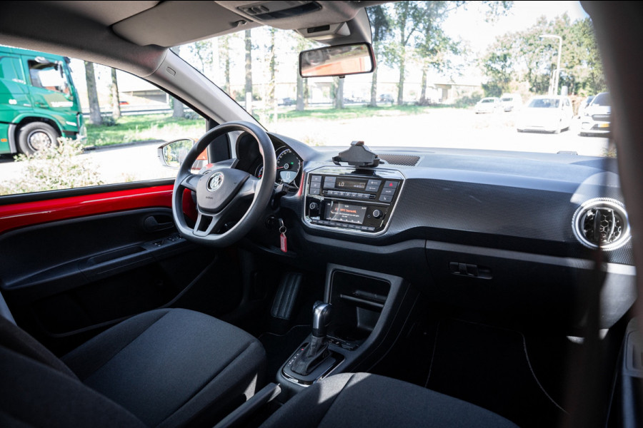 Volkswagen e-Up! 32Kwh Accu tot 315km radius | Cruise | Climate | Aut. | PDC | Stoelverwarming | Voorruitverwarming | SoH 90%