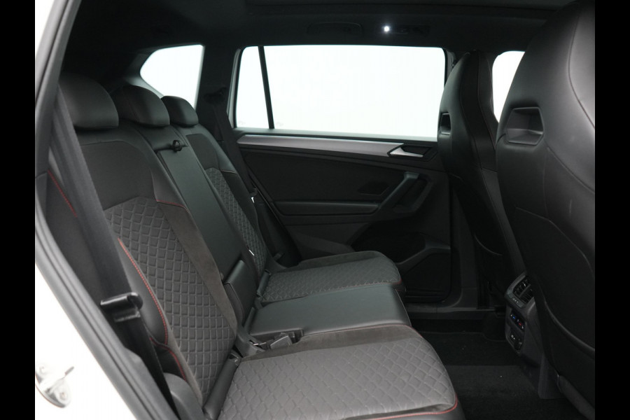 Seat Tarraco 1.4 TSI e-Hybrid PHEV FR Business Intense 245pk Dealer O.H | Trekhaak Af Fabriek | Panodak | Adaptive Cruise | 360 Camera | Sportstoelen Memory & Verwarmd | Keyless | Blis | Stuur Verwarmd | Apple Carplay | Sfeerverlichting | Navigatie | DAB | 20"L.M | Plug In Hybrid