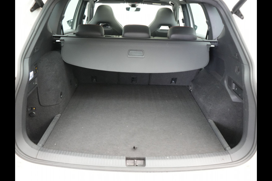 Seat Tarraco 1.4 TSI e-Hybrid PHEV FR Business Intense 245pk Dealer O.H | Trekhaak Af Fabriek | Panodak | Adaptive Cruise | 360 Camera | Sportstoelen Memory & Verwarmd | Keyless | Blis | Stuur Verwarmd | Apple Carplay | Sfeerverlichting | Navigatie | DAB | 20"L.M | Plug In Hybrid
