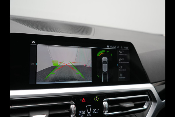 BMW 3 Serie Touring 330e Sportline PHEV 293pk Dealer O.H | Trekhaak Af Fabriek | Camera | Cruise Control | Lederen Sportstoelen Verwarmd | Apple Carplay | Virtual | Navigatie | Sfeerverlichting | DAB | 17"L.M |