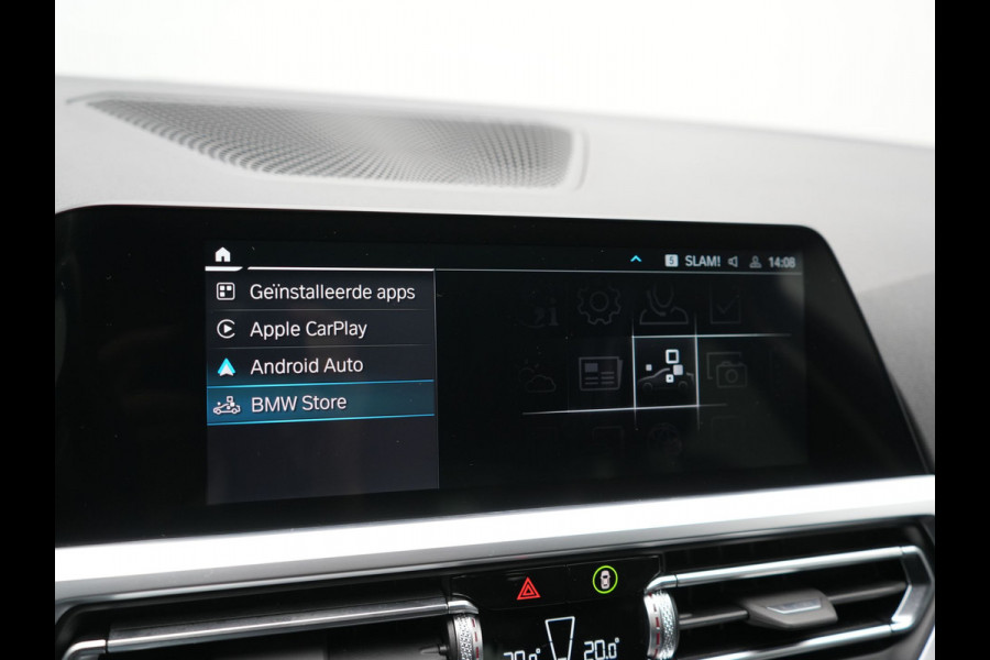BMW 3 Serie Touring 330e Sportline PHEV 293pk Dealer O.H | Trekhaak Af Fabriek | Camera | Cruise Control | Lederen Sportstoelen Verwarmd | Apple Carplay | Virtual | Navigatie | Sfeerverlichting | DAB | 17"L.M |
