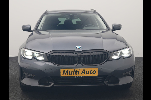 BMW 3 Serie Touring 330e Sportline PHEV 293pk Dealer O.H | Trekhaak Af Fabriek | Camera | Cruise Control | Lederen Sportstoelen Verwarmd | Apple Carplay | Virtual | Navigatie | Sfeerverlichting | DAB | 17"L.M |