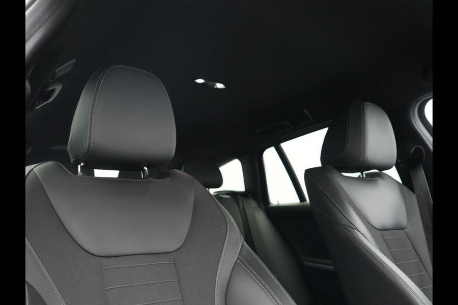 BMW 3 Serie Touring 330e Sportline PHEV 293pk | Trekhaak Af Fabriek | Adaptive Cruise | Head Up | 360 Camera | Lederen Sportstoelen Verwarmd | BLIS | Apple Carplay | Navigatie | DAB | Plug In Hybrid |
