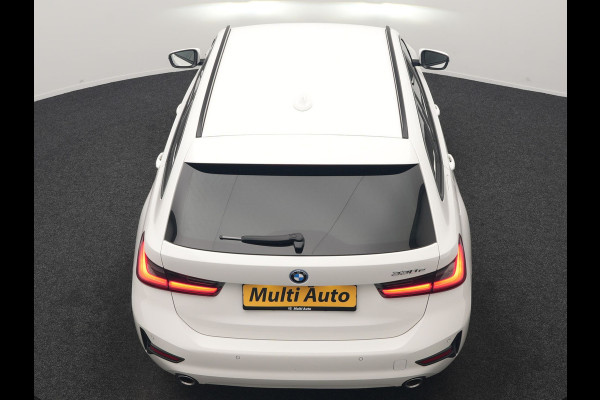 BMW 3 Serie Touring 330e Sportline PHEV 293pk | Trekhaak Af Fabriek | Adaptive Cruise | Head Up | 360 Camera | Lederen Sportstoelen Verwarmd | BLIS | Apple Carplay | Navigatie | DAB | Plug In Hybrid |