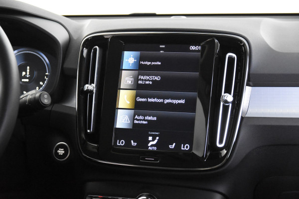 Volvo XC40 1.5 T4 Inscription *1ste Eigenaar*Navigatie*Stoelverwarming*Camera*