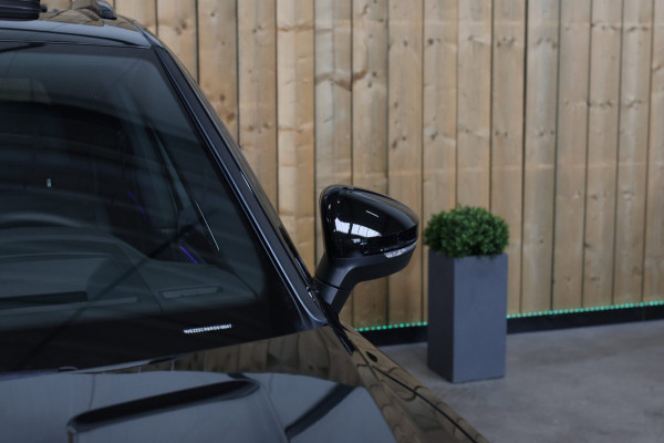 Volkswagen Touareg 3.0 TSi eHybrid 4MOTION R *Pano*Soft-Close*Nachtzicht*Massage*