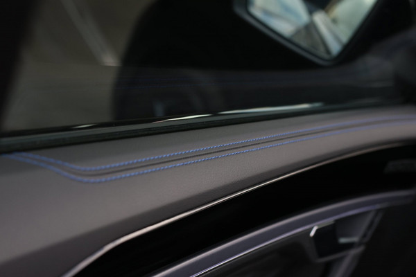 Volkswagen Touareg 3.0 TSi eHybrid 4MOTION R *Pano*Soft-Close*Nachtzicht*Massage*