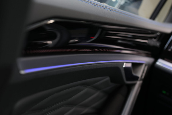 Volkswagen Touareg 3.0 TSi eHybrid 4MOTION R *Pano*Soft-Close*Nachtzicht*Massage*