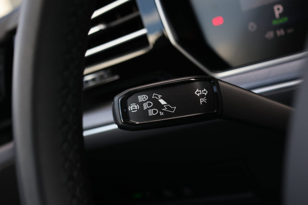 Volkswagen Touareg 3.0 TSi eHybrid 4MOTION R *Pano*Soft-Close*Nachtzicht*Massage*