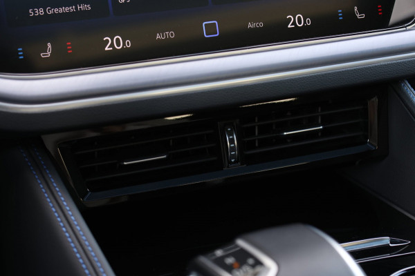 Volkswagen Touareg 3.0 TSi eHybrid 4MOTION R *Pano*Soft-Close*Nachtzicht*Massage*