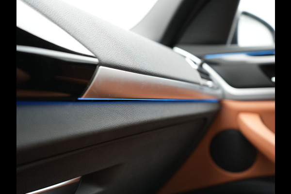 BMW iX3 M Sport 80 kWh 286pk Dealer O.H | Panodak | Adaptive Cruise | Camera | Lederen Sportstoelen Memory & Verwarmd | Sfeerverlichting | Blis | Apple Carplay | Navigatie | DAB | 19"L.M
