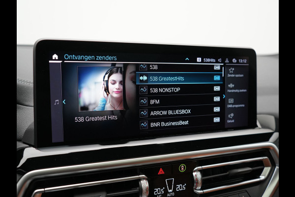 BMW iX3 M Sport 80 kWh 286pk Dealer O.H | Panodak | Adaptive Cruise | Camera | Lederen Sportstoelen Memory & Verwarmd | Sfeerverlichting | Blis | Apple Carplay | Navigatie | DAB | 19"L.M