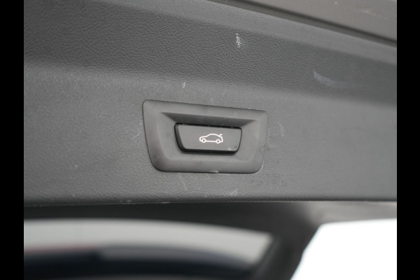 BMW iX3 M Sport 80 kWh 286pk Dealer O.H | Panodak | Adaptive Cruise | Camera | Lederen Sportstoelen Memory & Verwarmd | Sfeerverlichting | Blis | Apple Carplay | Navigatie | DAB | 19"L.M