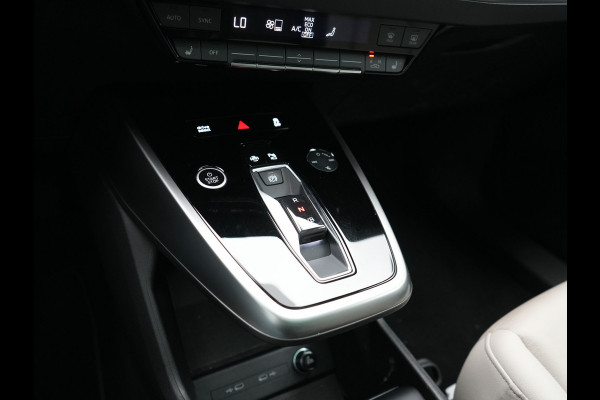 Audi Q4 Sportback e-tron 35 S Line 55 kWh 170pk Dealer O.H. | Panodak | Adaptive Cruise | Camera | Matrix LED | Lederen Comfortstoelen Verwarmd | Virtual Cockpit | Lane Assist | DAB | 21"L.M |