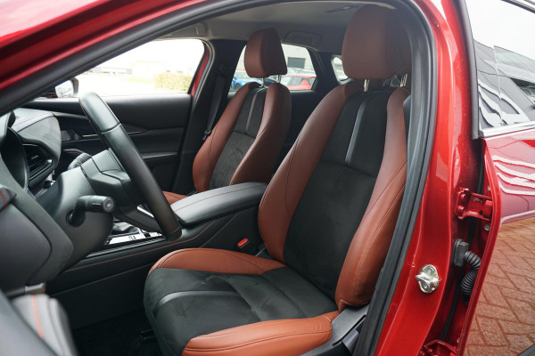 Mazda CX-30 2.5 e-SkyActiv-G M Hybrid Nagisa + HEAD-UP / DODEHOEK / CAMERA / STOELVERWARMING /