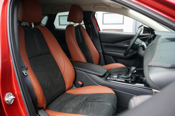 Mazda CX-30 2.5 e-SkyActiv-G M Hybrid Nagisa + HEAD-UP / DODEHOEK / CAMERA / STOELVERWARMING /