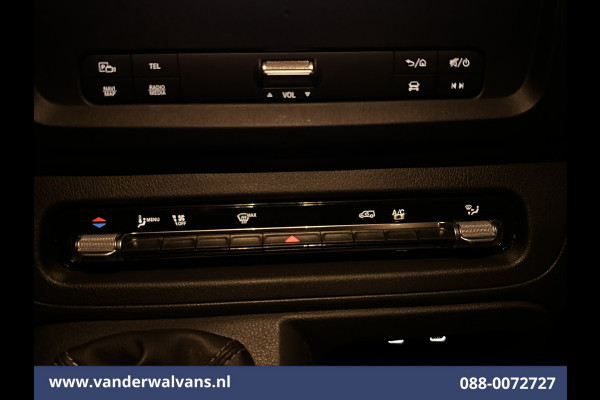 Mercedes-Benz Vito 116 CDI 164pk L2H1 Euro6 Airco | Camera | Navigatie | Cruisecontrol | Stoelverwarming Parkeersensoren, Bijrijdersbank