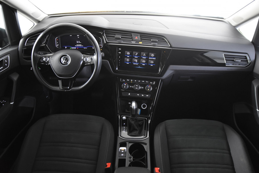 Volkswagen Touran 1.5 TSI Highline DSG *1ste Eigenaar*7-persoons*Stoelverw.*