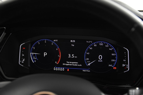 Volkswagen Touran 1.5 TSI Highline DSG *1ste Eigenaar*7-persoons*Stoelverw.*