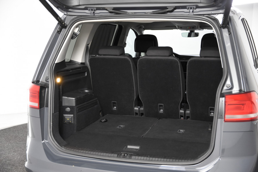 Volkswagen Touran 1.5 TSI Highline DSG *1ste Eigenaar*7-persoons*Stoelverw.*