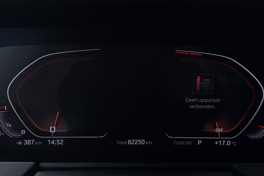 BMW 1-serie 118i Introduction Edition (PANORAMADAK, STOELVERWARMING, HK AUDIO, CAMERA, DEALER ONDERHOUDEN))