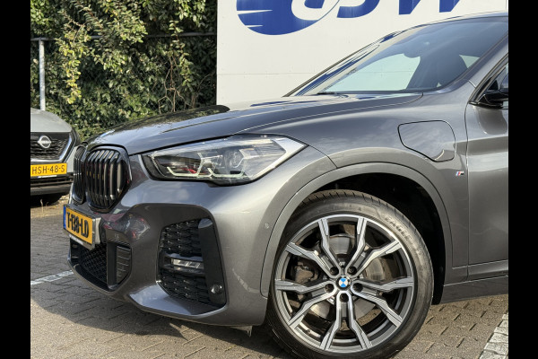 BMW X1 xDrive25e M-Sport High Executive | Leder | Camera | LED | DAB+ | 18 inch