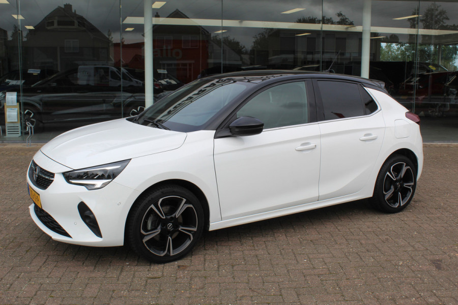 Opel Corsa 1.2 GS Line 100PK TURBO In nieuwstaat Opel Corsa ! Autm. airco, cruise cntrl, lane assist, panoramadak, verwarmde stoelen, LM wielen, camera, pdc v+a, navigatie by Apple Carplay/Android auto, metallic, LED verl. etc.