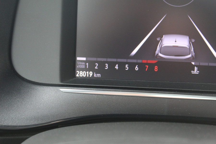 Opel Corsa 1.2 GS Line 100PK TURBO In nieuwstaat Opel Corsa ! Autm. airco, cruise cntrl, lane assist, panoramadak, verwarmde stoelen, LM wielen, camera, pdc v+a, navigatie by Apple Carplay/Android auto, metallic, LED verl. etc.