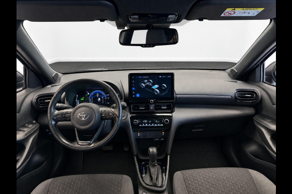 Toyota Yaris Cross 1.5 HYBRID DYNAMIC LUXURY BLACKSTYLE GARANTIE2035! NAVIGATIE . STUUR EN STOEL VERWARMING . PARKEERSENSOREN VOOR & ACHTER  .