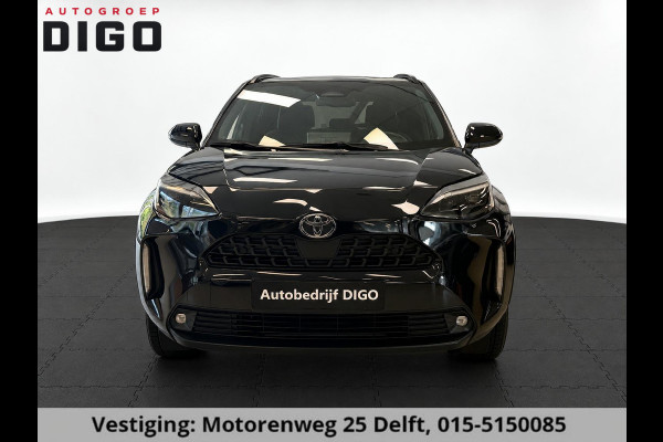 Toyota Yaris Cross 1.5 HYBRID DYNAMIC LUXURY BLACKSTYLE GARANTIE2035! NAVIGATIE . STUUR EN STOEL VERWARMING . PARKEERSENSOREN VOOR & ACHTER  .