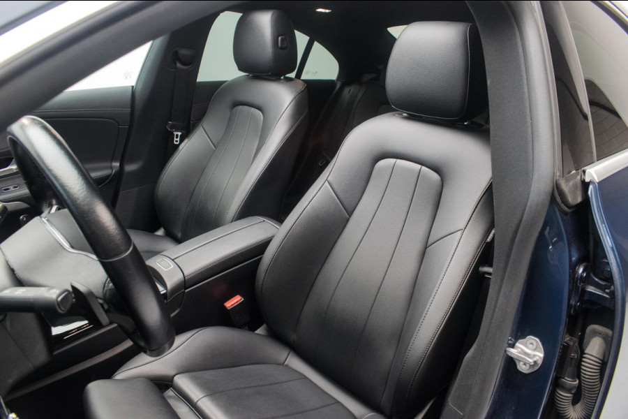 Mercedes-Benz CLA-Klasse 180 Business Solution Luxury NL-auto [ Panoramadak Sfeerverlichting Memory Carplay Camera Leder ]