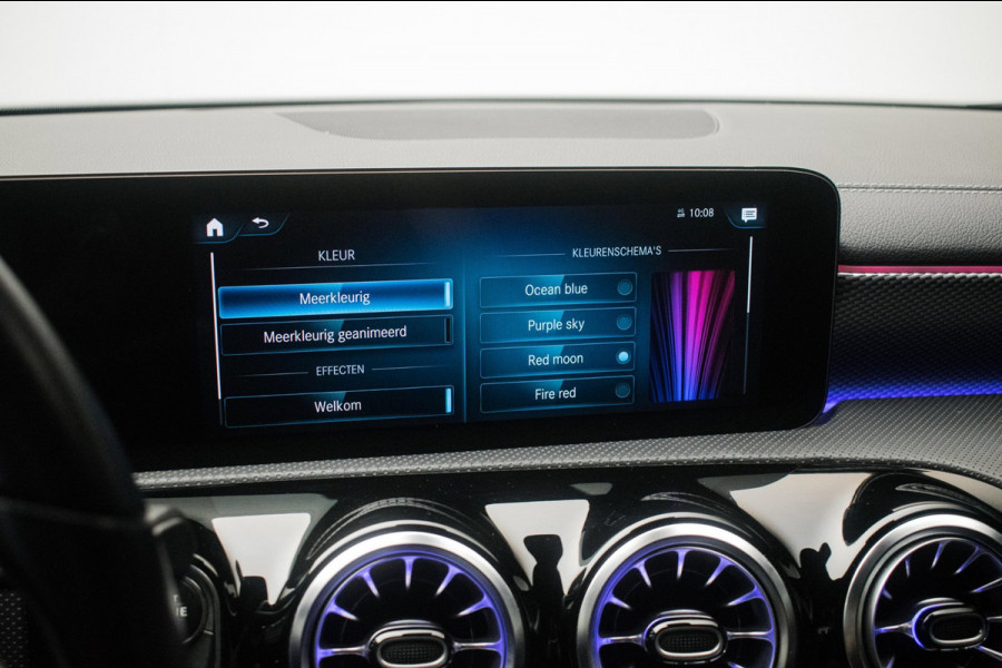 Mercedes-Benz CLA-Klasse 180 Business Solution Luxury NL-auto [ Panoramadak Sfeerverlichting Memory Carplay Camera Leder ]