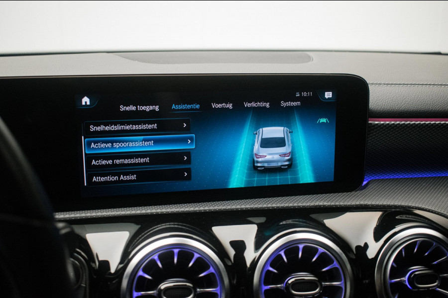 Mercedes-Benz CLA-Klasse 180 Business Solution Luxury NL-auto [ Panoramadak Sfeerverlichting Memory Carplay Camera Leder ]