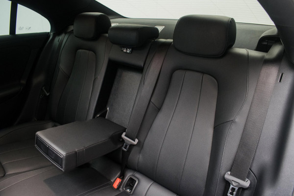 Mercedes-Benz CLA-Klasse 180 Business Solution Luxury NL-auto [ Panoramadak Sfeerverlichting Memory Carplay Camera Leder ]