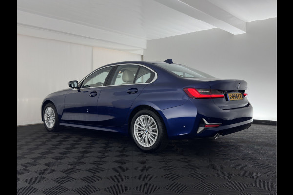 BMW 3-serie 320d High Executive Edition *LEATHER | FULL-LED | HEATED-COMFORTSEATS | DIGI-COCKPIT | NAVI-FULLMAP | AMBIENT-LIGHT | ECC | PDC | CRUISE | 17''ALU*