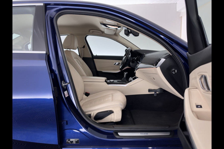BMW 3-serie 320d High Executive Edition *LEATHER | FULL-LED | HEATED-COMFORTSEATS | DIGI-COCKPIT | NAVI-FULLMAP | AMBIENT-LIGHT | ECC | PDC | CRUISE | 17''ALU*