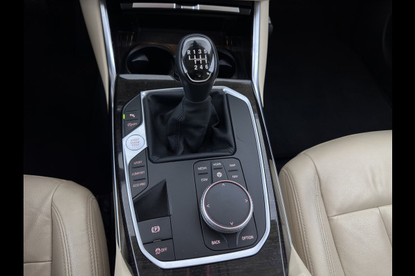 BMW 3-serie 320d High Executive Edition *LEATHER | FULL-LED | HEATED-COMFORTSEATS | DIGI-COCKPIT | NAVI-FULLMAP | AMBIENT-LIGHT | ECC | PDC | CRUISE | 17''ALU*