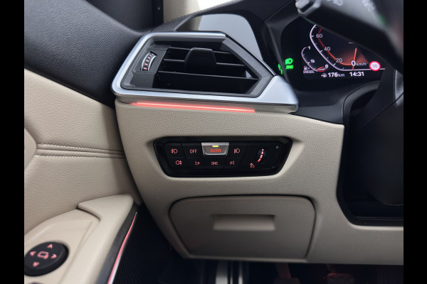 BMW 3-serie 320d High Executive Edition *LEATHER | FULL-LED | HEATED-COMFORTSEATS | DIGI-COCKPIT | NAVI-FULLMAP | AMBIENT-LIGHT | ECC | PDC | CRUISE | 17''ALU*