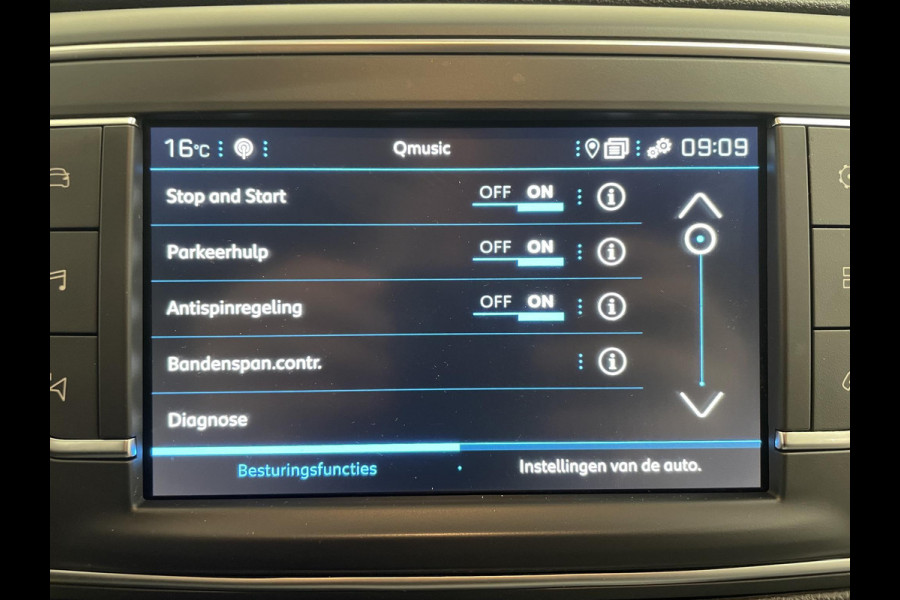 Peugeot Expert 2.0 BlueHDI 180pk Automaat Dubbele Cabine Navigatie Airco Climate Control Parkeer sensoren Trekhaak