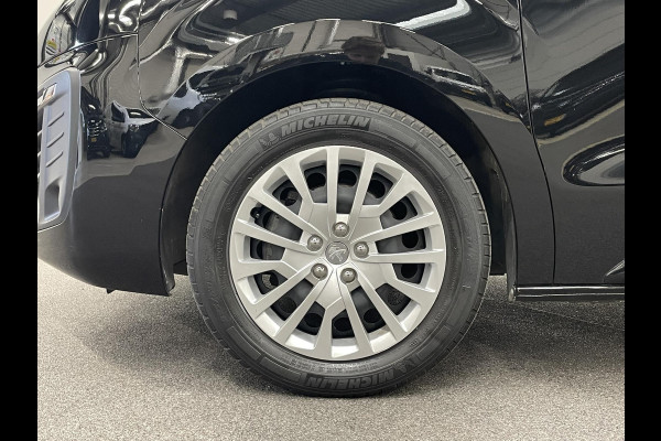 Peugeot Expert 2.0 BlueHDI 180pk Automaat Dubbele Cabine Navigatie Airco Climate Control Parkeer sensoren Trekhaak