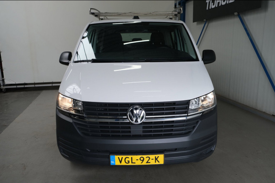 Volkswagen Transporter 2.0 TDI L1H1 26 DC - N.A.P. Airco, Cruise, Navi, Carplay, Trekhaak.