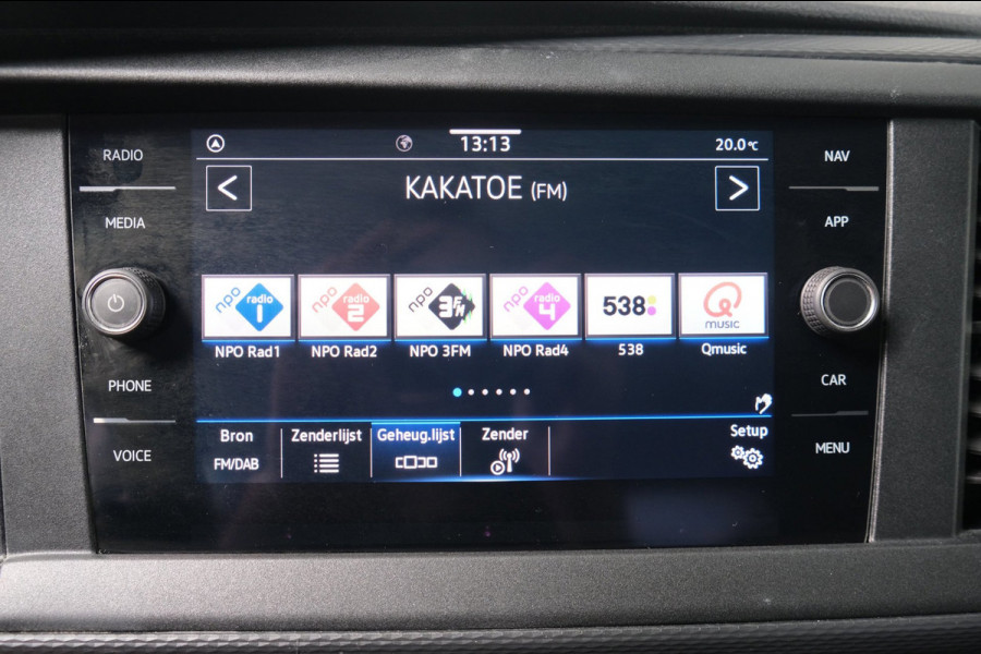 Volkswagen Transporter 2.0 TDI L1H1 26 DC - N.A.P. Airco, Cruise, Navi, Carplay, Trekhaak.