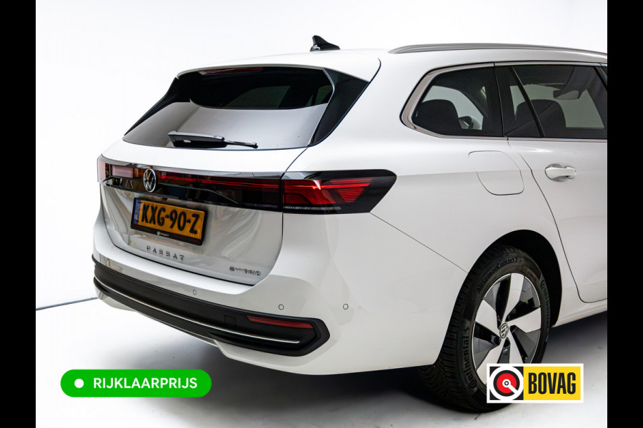 Volkswagen Passat Variant 1.5 eHybrid Business Comfort Elec. Trekhaak| Led | Ergo Active Stoelen met geheugen | Stoelverw. | Adap onderstel | Adap Stuurverw, Navigaie, App. connect, Sfeerverlichting Rijklaarprijs!