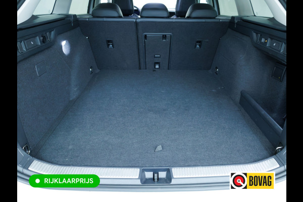 Volkswagen Passat Variant 1.5 eHybrid Business Comfort Elec. Trekhaak| Led | Ergo Active Stoelen met geheugen | Stoelverw. | Adap onderstel | Adap Stuurverw, Navigaie, App. connect, Sfeerverlichting Rijklaarprijs!