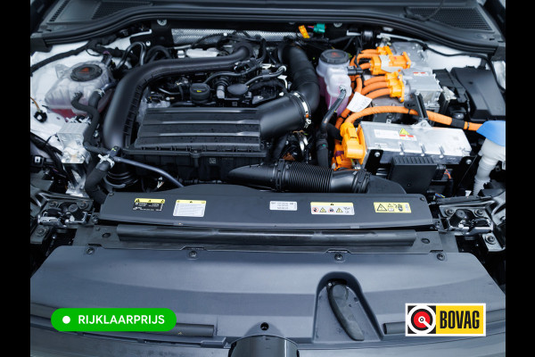 Volkswagen Passat Variant 1.5 eHybrid Business Comfort Elec. Trekhaak| Led | Ergo Active Stoelen met geheugen | Stoelverw. | Adap onderstel | Adap Stuurverw, Navigaie, App. connect, Sfeerverlichting Rijklaarprijs!