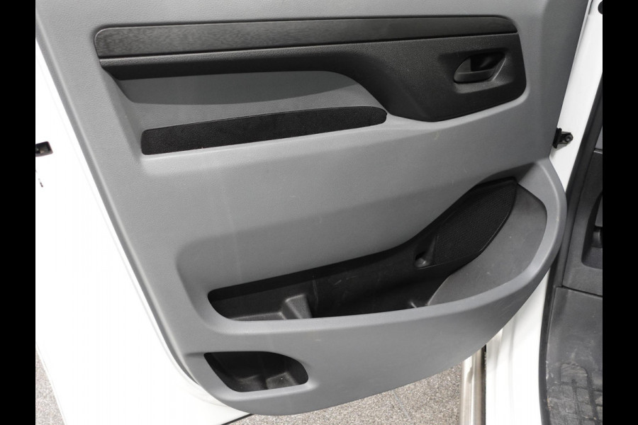 Opel Vivaro Combi 1.5 CDTI L2H1 9persoons PERSONENBUS Prijs incl. BTW/BPM Cruise Control  Parkeersensoren Achter  Bluetooth Airco Voor en Achter  Schuifdeur Rechts en Links