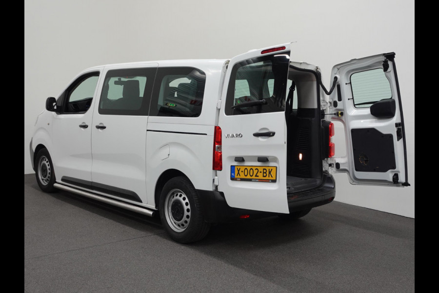 Opel Vivaro Combi 1.5 CDTI L2H1 9persoons PERSONENBUS Prijs incl. BTW/BPM Cruise Control  Parkeersensoren Achter  Bluetooth Airco Voor en Achter  Schuifdeur Rechts en Links