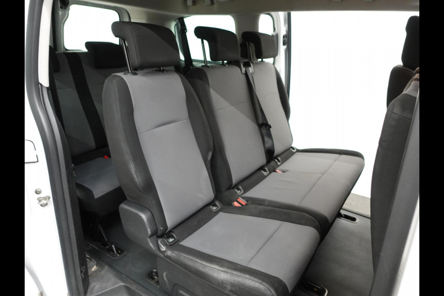 Opel Vivaro Combi 1.5 CDTI L2H1 9persoons PERSONENBUS Prijs incl. BTW/BPM Cruise Control  Parkeersensoren Achter  Bluetooth Airco Voor en Achter  Schuifdeur Rechts en Links