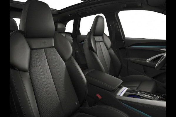 Audi Q5 S edition Competition e-hybrid 367 PK | Panorama-glasdak | MMI experience plus met B&O | Trekhaak, elektr. wegklapbaar | MMI bijrijdersdisplay |
