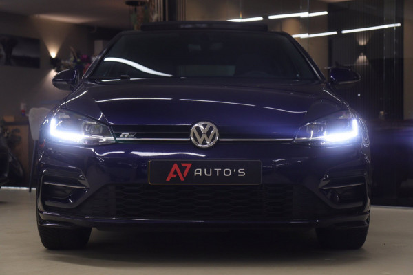 Volkswagen Golf 1.5 TSI Highline Business R Pano/Carplay/Cam/Navi/Vol